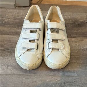 Veja Cream Velcro Sneakers